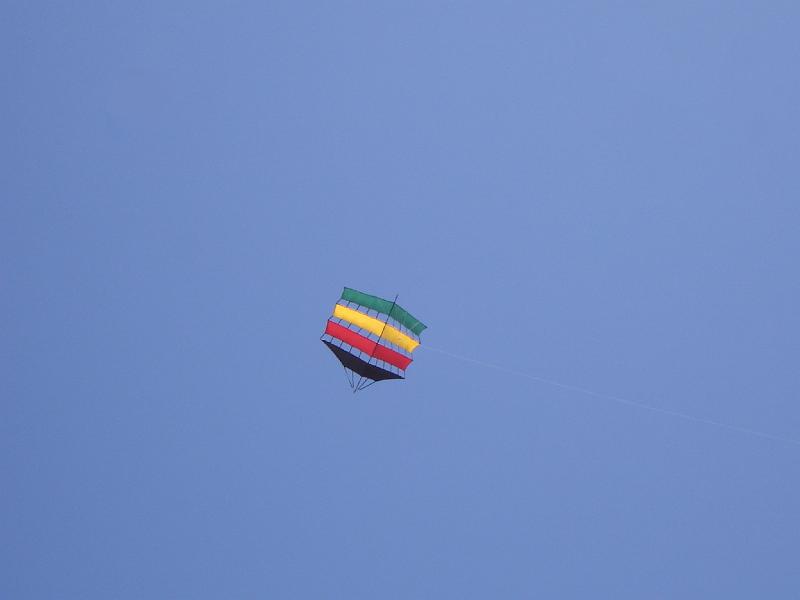 Dsc03331.jpg - Die Farben machen sich auch gut vor dem blauen Himmel.